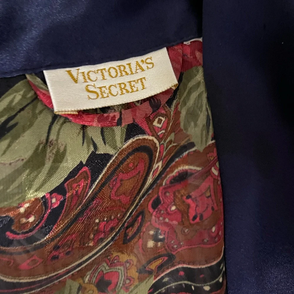 Vintage Victoria’s Secret Floral Paisley Kimono Robe Navy Satin Trim L/XL - Picture 4 of 5